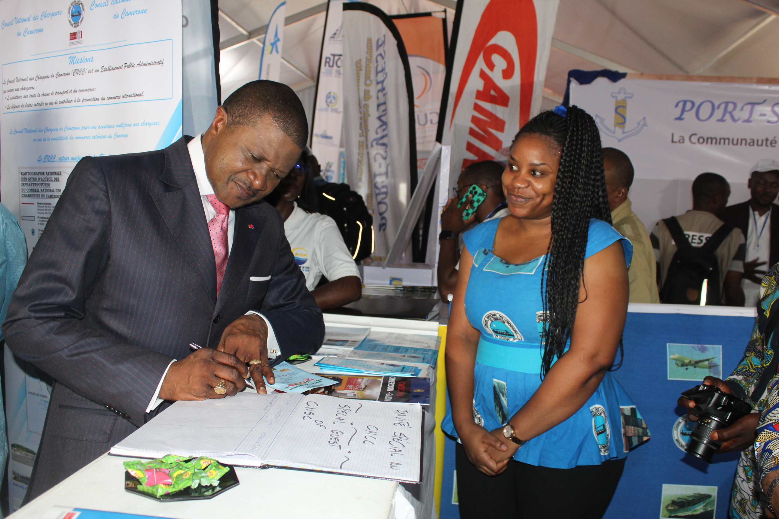 SAGO 2023: Visite des stands par le Ministre des Transports