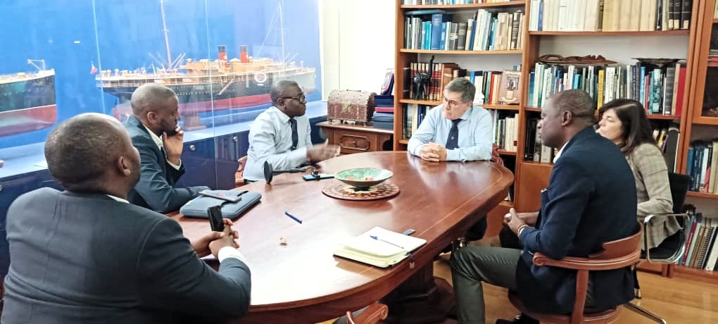 Benchmarking: Musée Maritime de Douala vers de nouvelles perspectives.