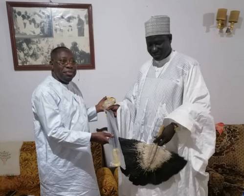 Reconnaissance: Le Directeur Général du CNCC honoré par le Sultan de Kousseri