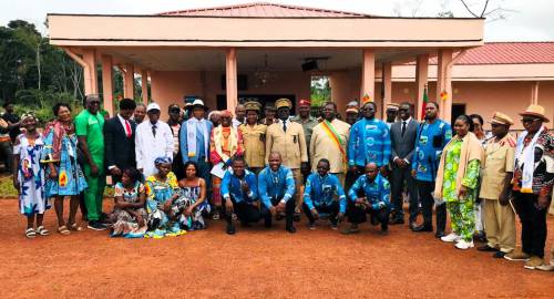 LE PREFET DU NYONG ET MFOUMOU EN VISITE OFFICIELLE AU CENTRE DE VIE DE NGOULENTANG